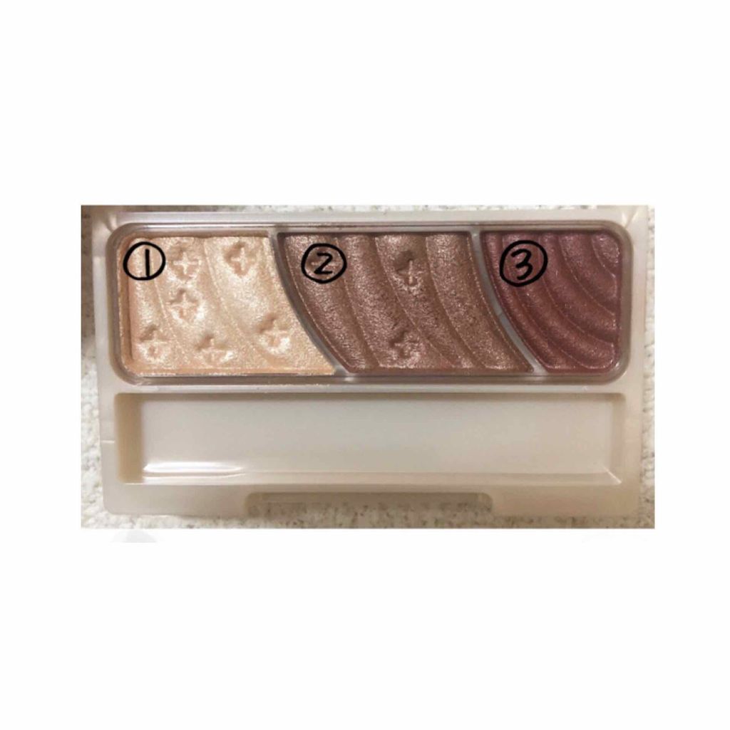 トーンアップアイシャドウ/CEZANNE/アイシャドウパレットを使ったクチコミ（2枚目）