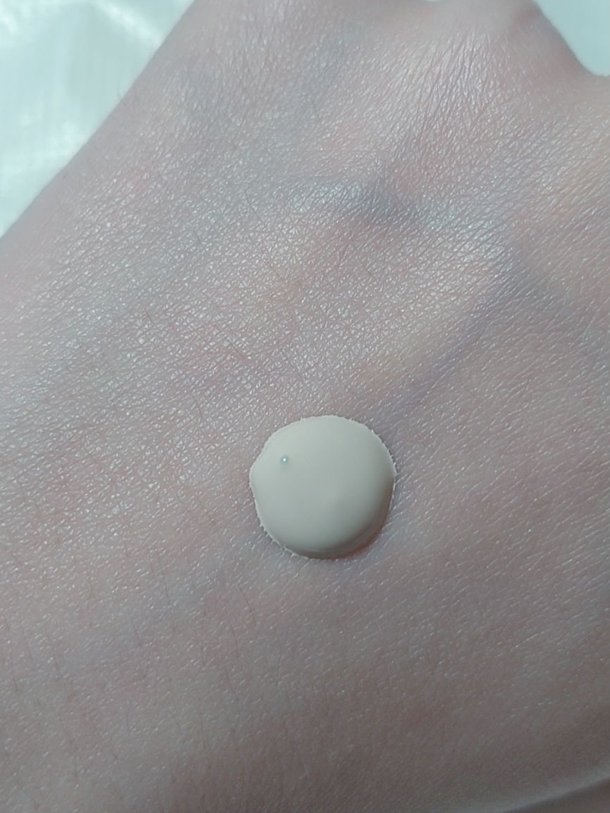 ディオールスキン フォーエヴァー フルイド グロウ/Dior/リキッドファンデーションを使ったクチコミ（3枚目）