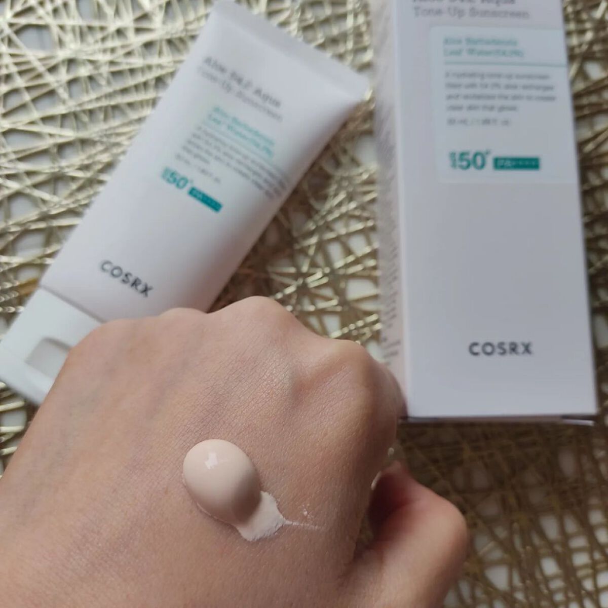 アロエ54.2アクアトーンアップUVクリーム　SPF50+ PA++++/COSRX/日焼け止めクリームを使ったクチコミ（2枚目）