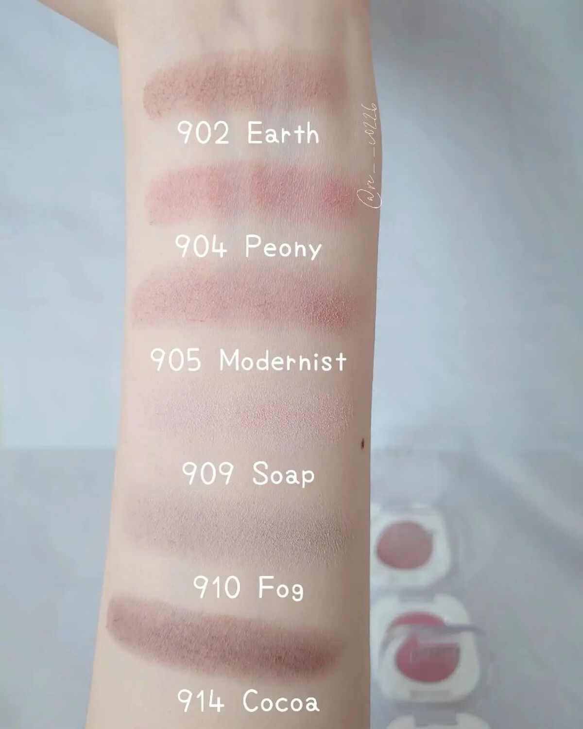 モノアイシャドウ/Laka/単色アイシャドウを使ったクチコミ（3枚目）