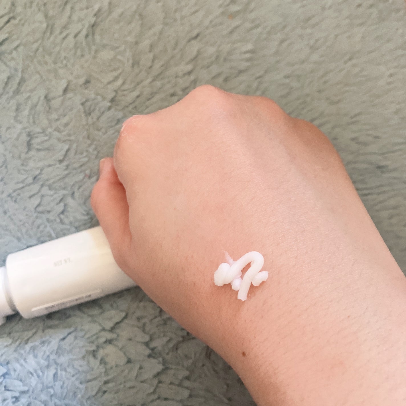 ソリッド パフューム ホワイトアプリコット/LUAFEE/練り香水を使ったクチコミ(2枚目)