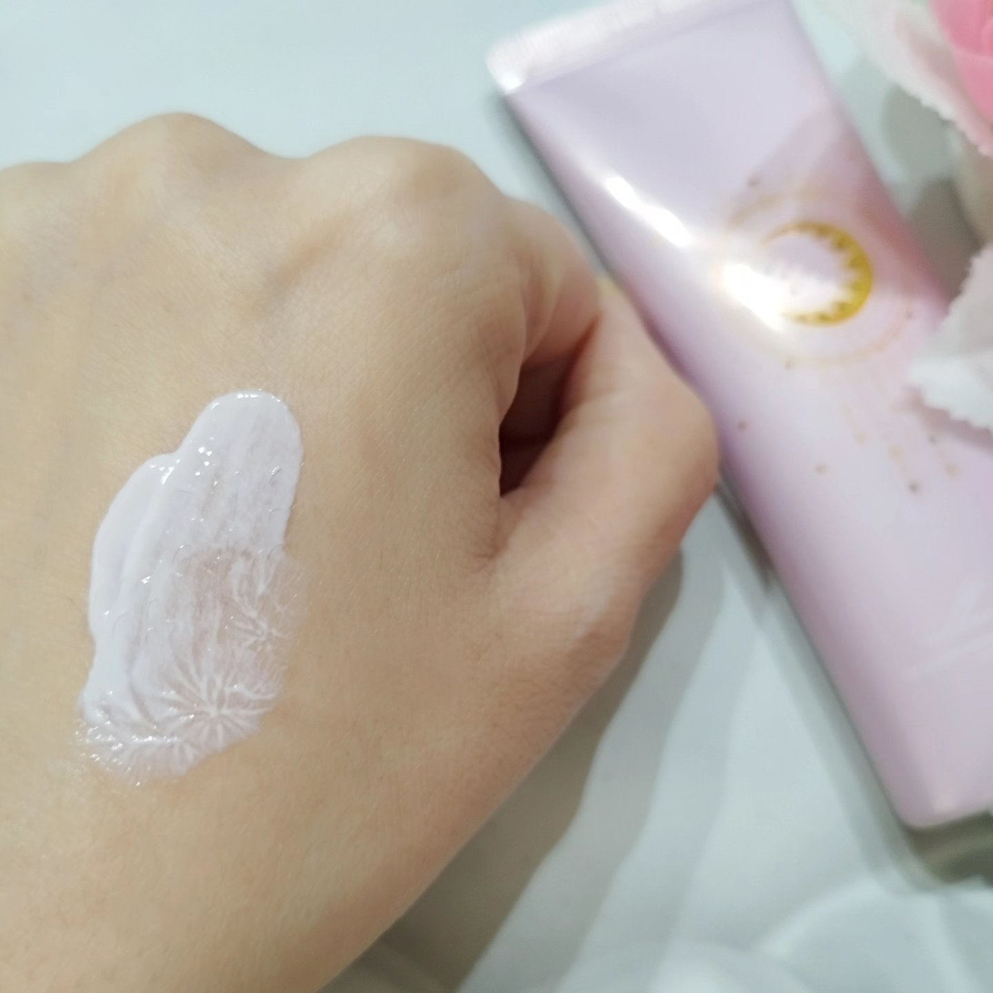 コラーゲンモイスチャーカラーコントロール/illuN/化粧下地を使ったクチコミ（3枚目）