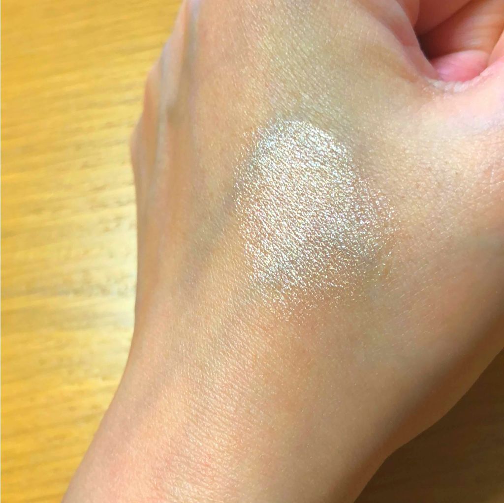 アイカラー フローデュウ/エレガンス クルーズ/ジェル・クリームアイシャドウを使ったクチコミ(2枚目)