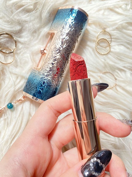 百花同心錠 彫刻リップ/花西子/口紅を使ったクチコミ(5枚目)