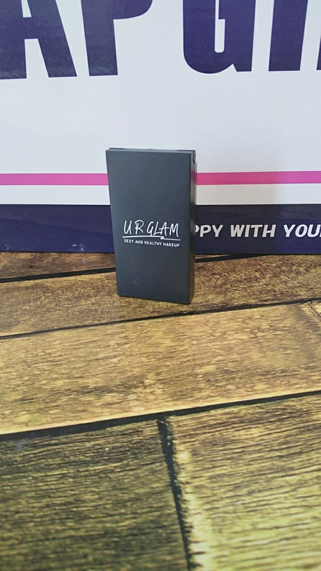 â€ïžcocoð on LIPS ããã€ãœãŒã§ããŸäººæ°ã®ãURGLAMãã®ã¢ã€ãããŠçºè²ââ
â
â
â
..ãïŒ1æç®ïŒ