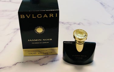 BVLGARI ジャスミンノワール オードパルファムのクチコミ「ジャスミンの香りを期待して買ったらダメ‼️
ボトルデザインはすごく良いのに中身が残念😥

BV.....」（1枚目）