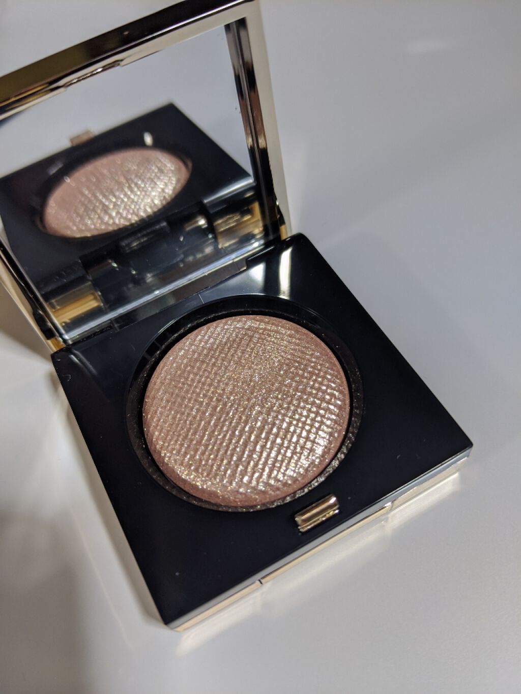 リュクスアイシャドウ/BOBBI BROWN/単色アイシャドウを使ったクチコミ(1枚目)