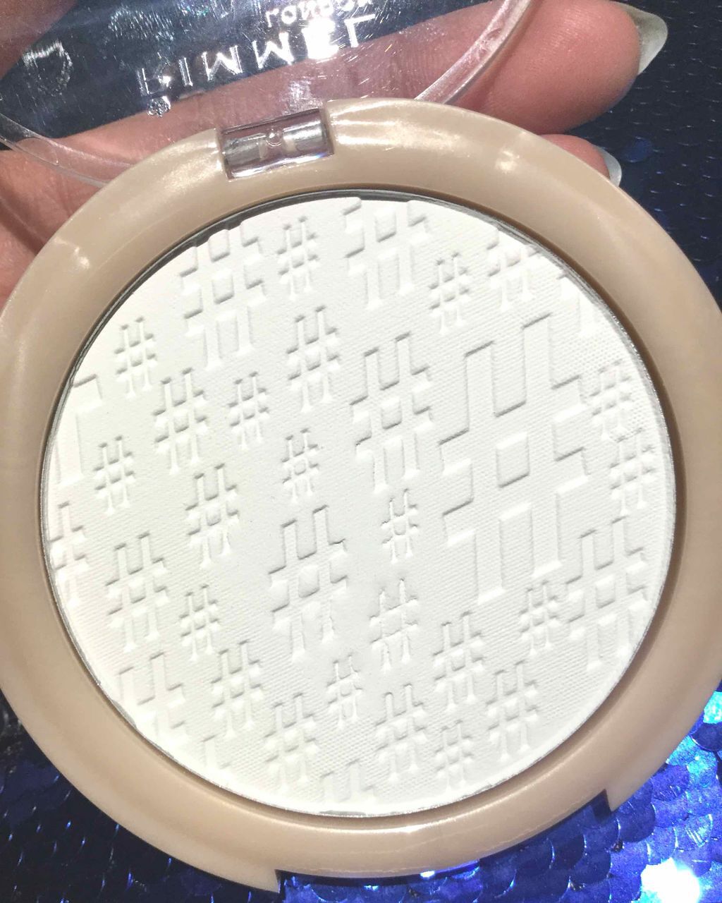 インスタ フィックス＆マット プレストパウダー/リンメル ロンドン/プレストパウダーを使ったクチコミ（2枚目）