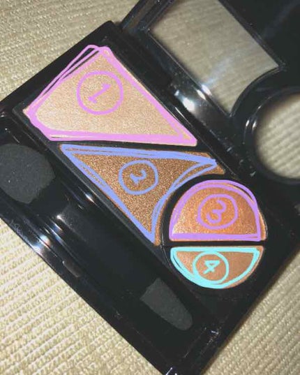 スモーキーラウンドアイズ/KATE/アイシャドウパレットを使ったクチコミ(2枚目)