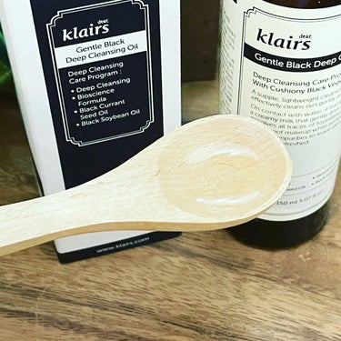 Klairs ジェントルブラックディープクレンジングオイル(150ml)のクチコミ「klairs
ジェントル ブラック
ディープ クレンジング オイル
150ml
2400円（税.....」（2枚目）