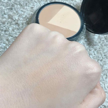 フェイスステュディオ Vフェイス デュオパウダー 02 ミディアム/MAYBELLINE NEW YORK/プレストパウダーの画像