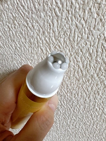 V9ビタミンアンプルロールオンアイクリームクリア/JMsolution/アイケア・アイクリームを使ったクチコミ(3枚目)