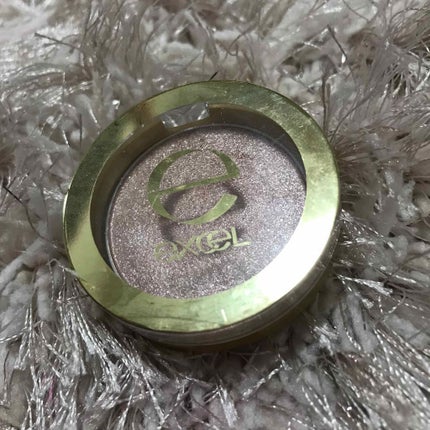 シャイニーシャドウ N/excel/単色アイシャドウを使ったクチコミ(1枚目)