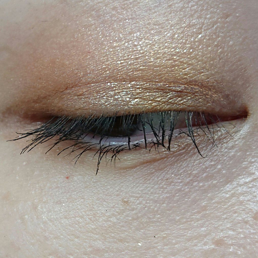 プリズム パウダーアイカラー/リンメル ロンドン/単色アイシャドウを使ったクチコミ（3枚目）