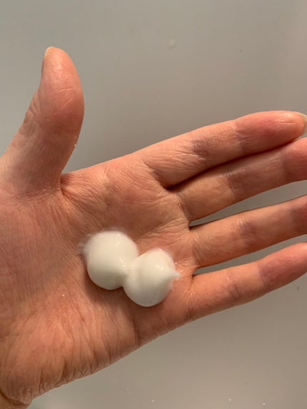 スーパーリッチシャイン ストレートビューティー うねりケアトリートメント/LUX/洗い流すヘアトリートメントを使ったクチコミ(4枚目)