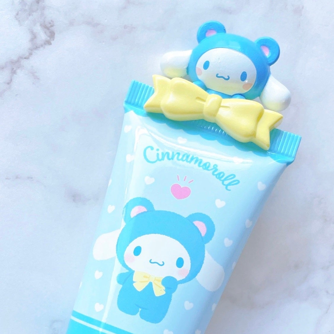 yonna1818♡フォロバ♡ on LIPS 「ファミマで可愛すぎるサンリオキャラクターズハンドクリームを発見..」(3枚目)