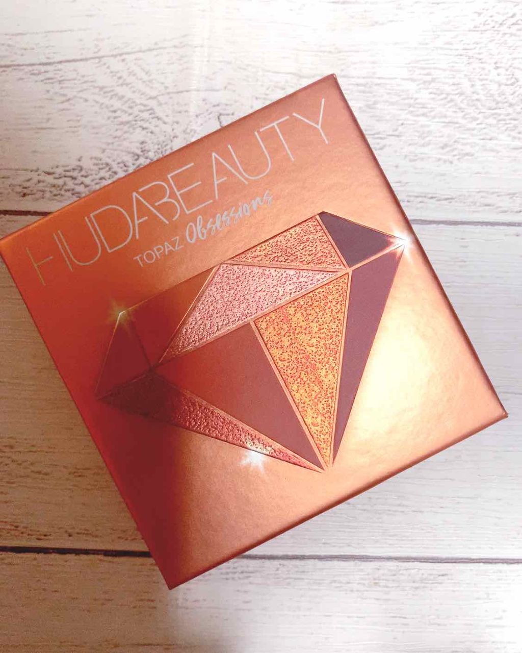Obsessions Eyeshadow Palette/Huda Beauty/アイシャドウパレットを使ったクチコミ（1枚目）