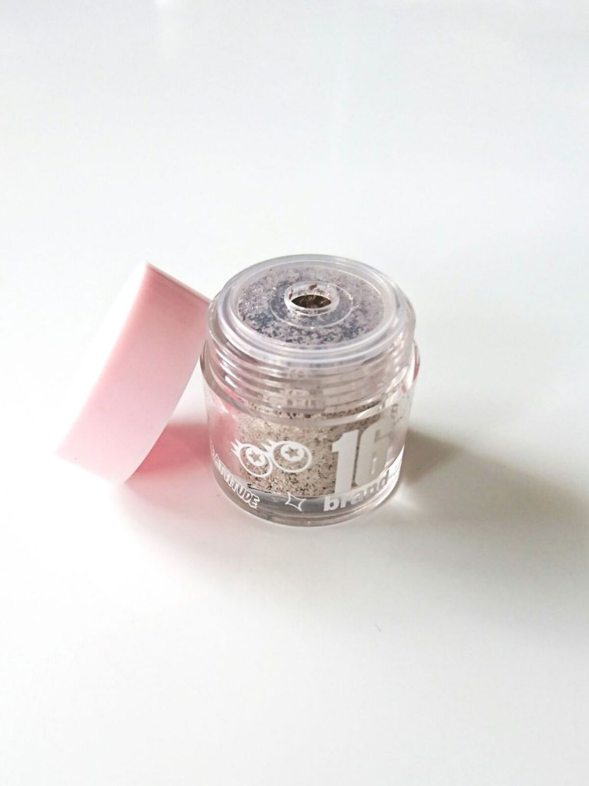 16CANDY ROCK PEAEL POWDER/16BRAND/単色アイシャドウを使ったクチコミ（2枚目）