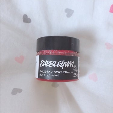 ラッシュ バブルガムフレーバー リップスクラブのクチコミ「【LUSH リップスクラブ バブルガムフレーバー】

キャンディーのようにスイートな唇に
愛し.....」（1枚目）