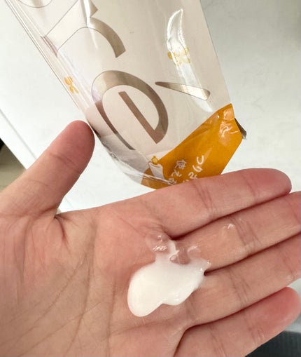ザ ボディ ぬれた肌に使うボディ乳液 金木犀の香り/ビオレu/ボディミルクを使ったクチコミ(2枚目)