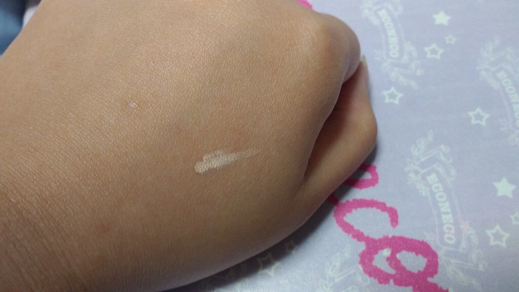 蛛李-churi-のクチコミ「COSME DECORTE　AQ コンシーラー01 ライトベージュ

高いですね…5500円(.....」（2枚目）