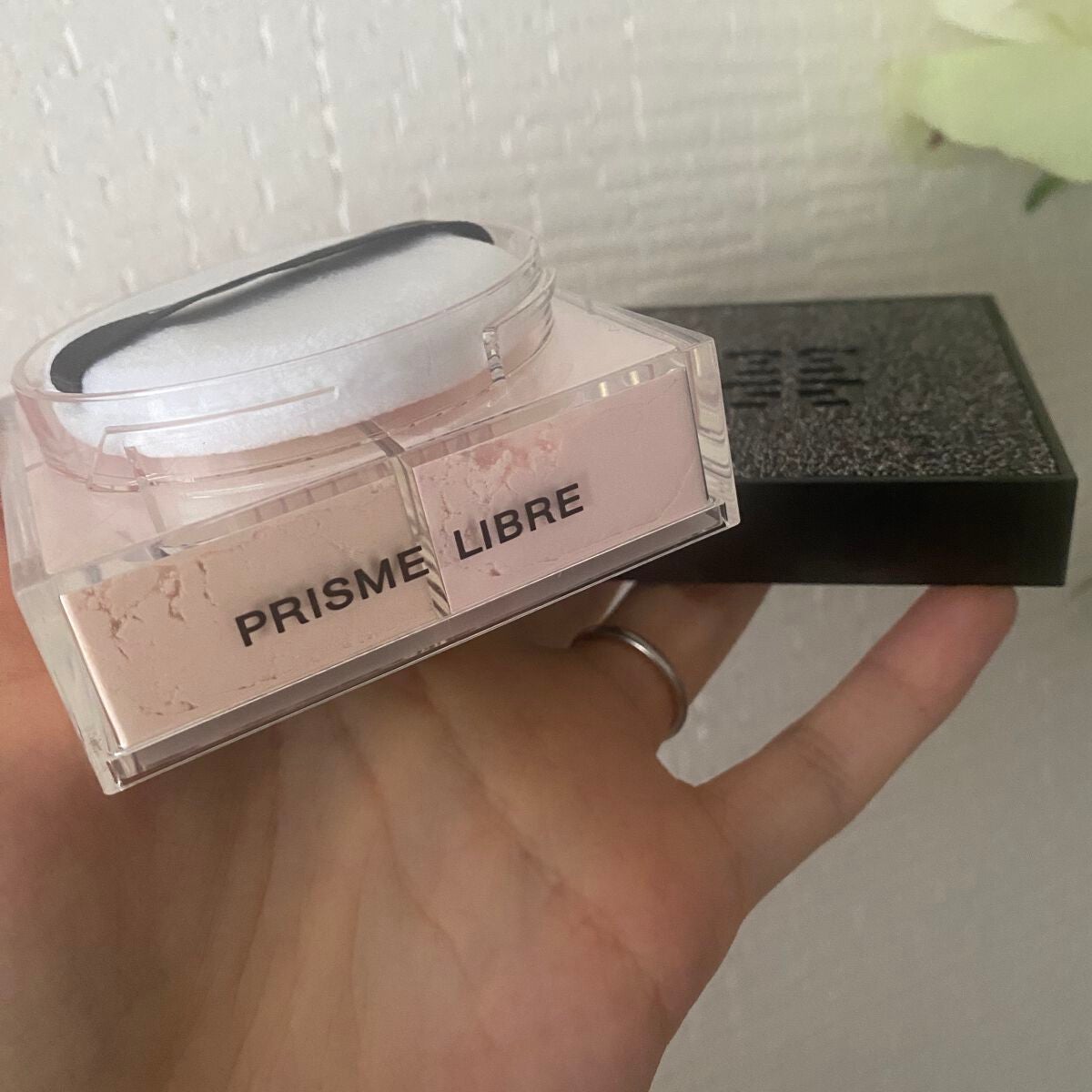 プリズム・リーブル/GIVENCHY/ルースパウダーを使ったクチコミ(2枚目)