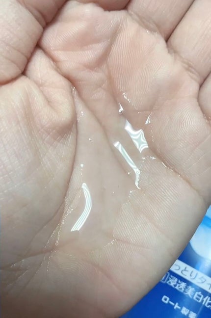 白潤プレミアム 薬用浸透美白化粧水(しっとりタイプ)/肌ラボ/化粧水を使ったクチコミ(4枚目)