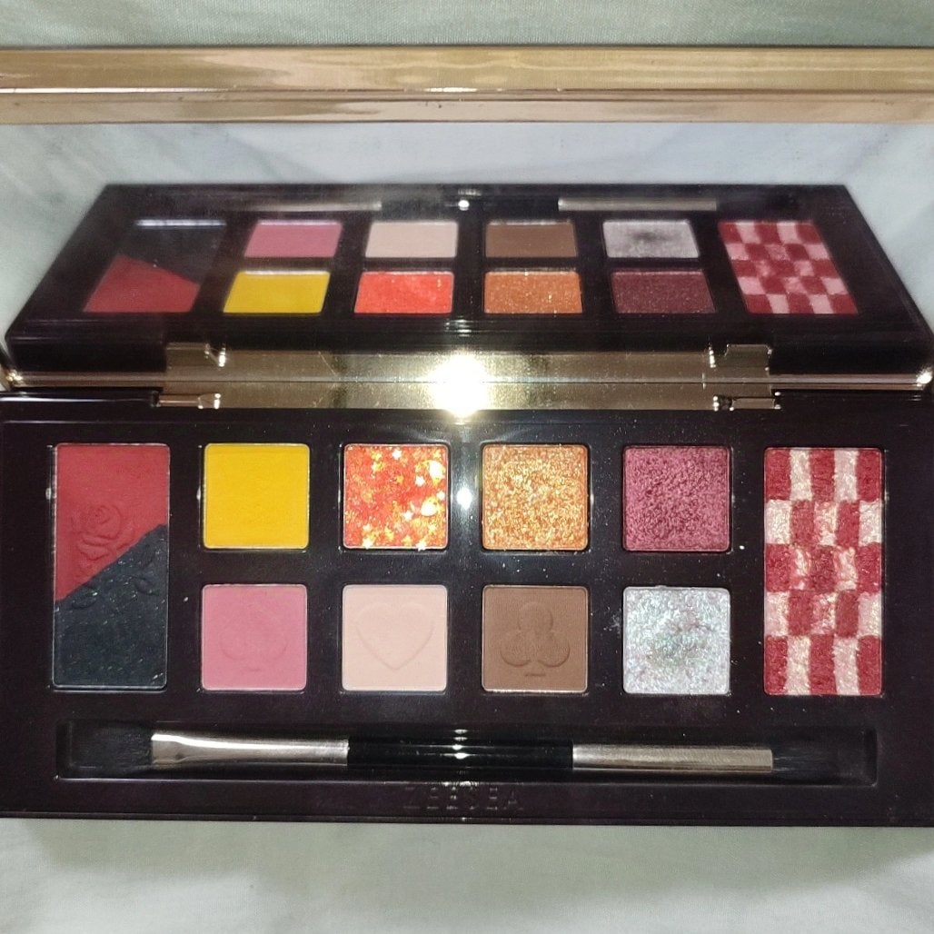 アリスドリームランドシリーズ 12色アイシャドウパレット(ZEESEA×大英博物館)/ZEESEA/アイシャドウパレットを使ったクチコミ(3枚目)