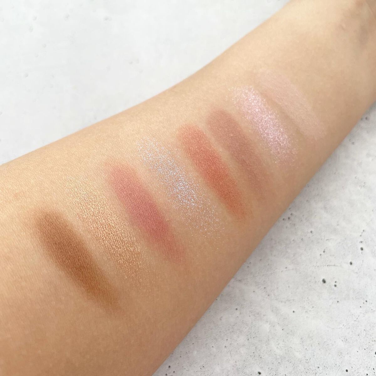 コスモ ユニバース アイシャドウ パレット/BOBBI BROWN/アイシャドウパレットを使ったクチコミ（3枚目）