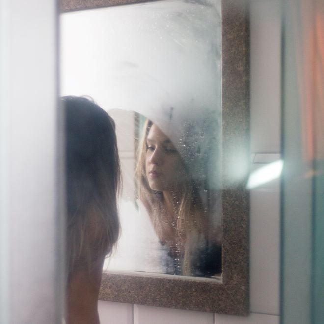 枝毛のヘアケアってどうすればいい?原因からお手入れ方法・美髪ケアにおすすめのトリートメント・ヘアオイルを紹介の画像