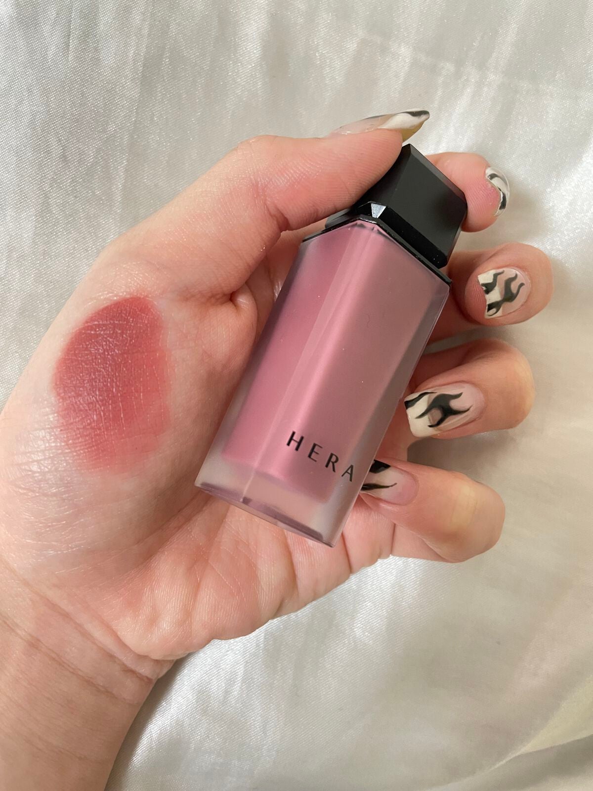 センシュアルパウダーマットリキッド/HERA/口紅を使ったクチコミ(3枚目)