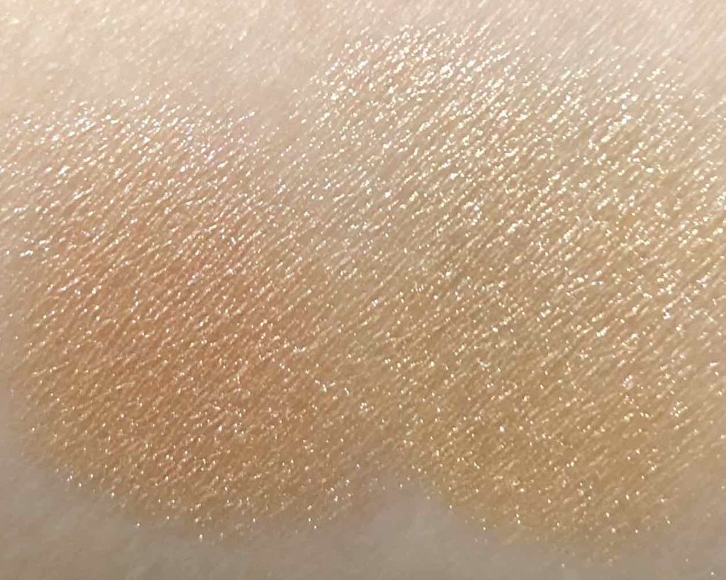 ミニチョコレート ハイライター/MAKEUP REVOLUTION/パウダーハイライトを使ったクチコミ（3枚目）