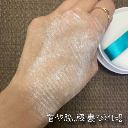 薬用さらさらデオドラントパウダー/デオナチュレ/デオドラント・制汗剤を使ったクチコミ(7枚目)