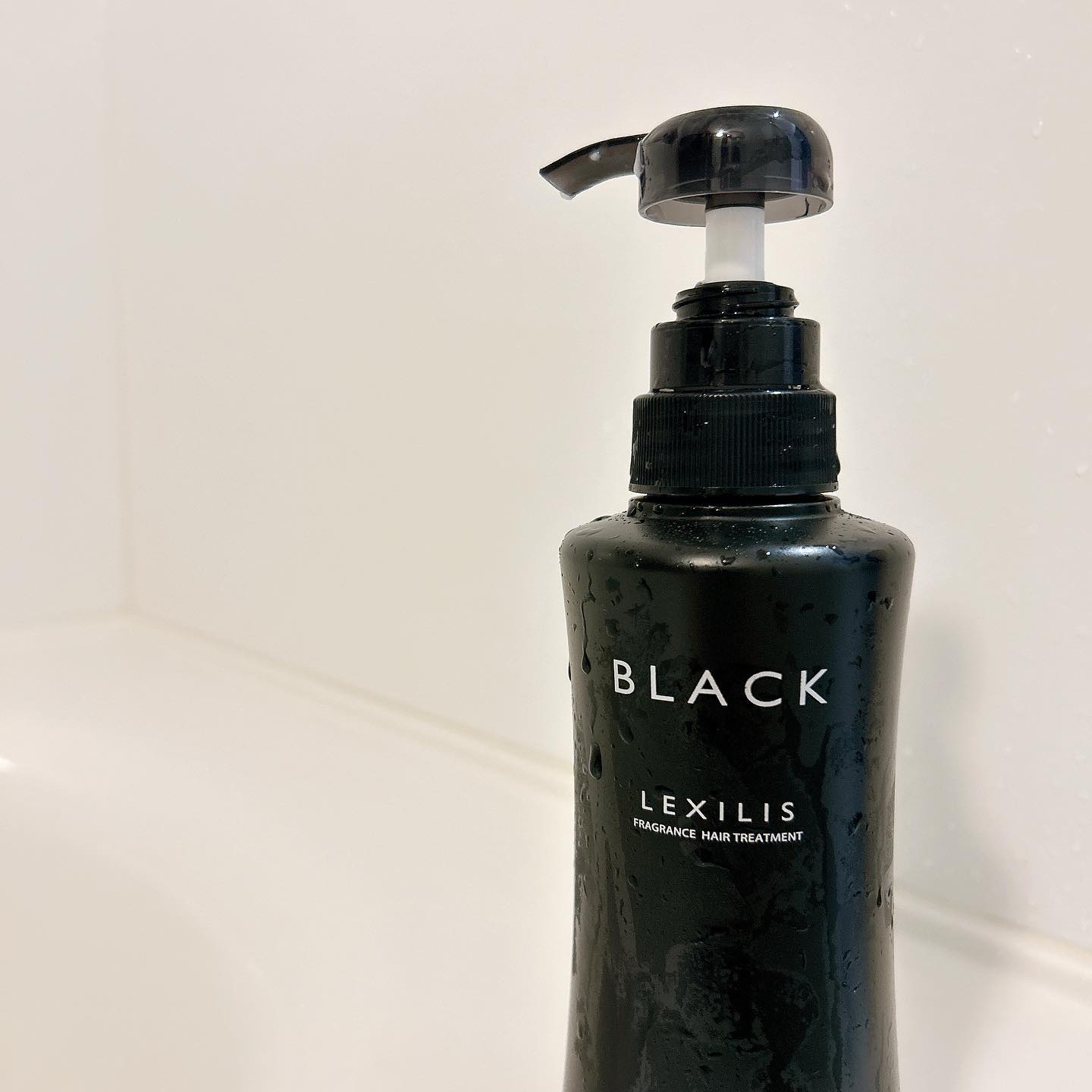 ブラック フレグランストリートメント/LEXILIS/洗い流すヘアトリートメントを使ったクチコミ（2枚目）