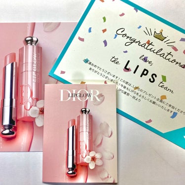 Dior様より、LIPS様を通して「Dior ディオール アディクト リップ グロウ」を頂きました！

色味は 001 ピンクです。

程よいツヤ感で、色持ちも抜群です👍
とても可愛くて気に入りました！