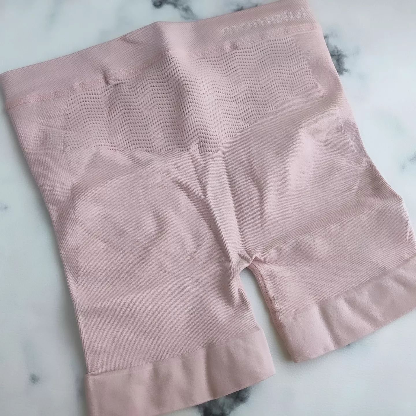 momoful+ ブラック/モモフル/バストケア・ヒップケアを使ったクチコミ（3枚目）