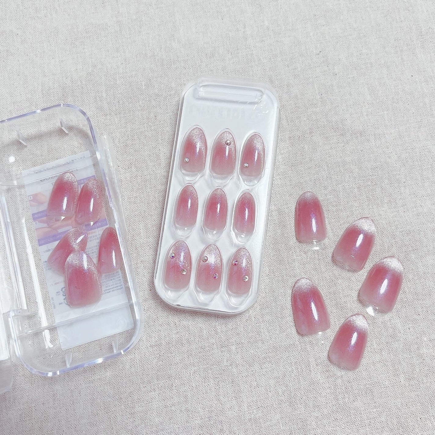 mimi on LIPS 「【Press&GoELEGANT】とっても簡単にオシャレなネイ..」(2枚目)