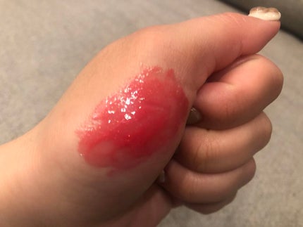 38°C / 99°F リップトリートメント (リップ美容液)/UZU BY FLOWFUSHI/リップケアを使ったクチコミ(4枚目)