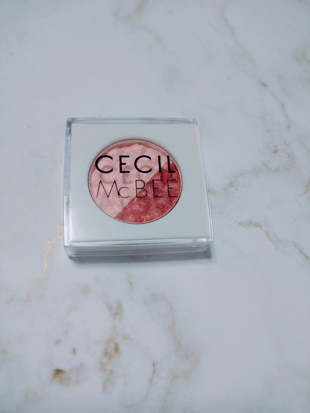 CMBパウダーアイシャドウ/セリア/単色アイシャドウを使ったクチコミ(1枚目)