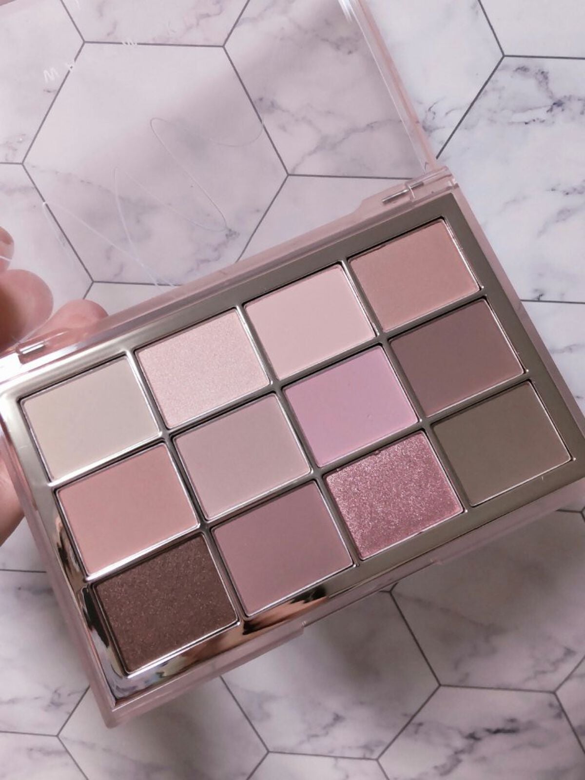 ソフトブラーリングアイパレット/wakemake/アイシャドウパレットを使ったクチコミ(3枚目)