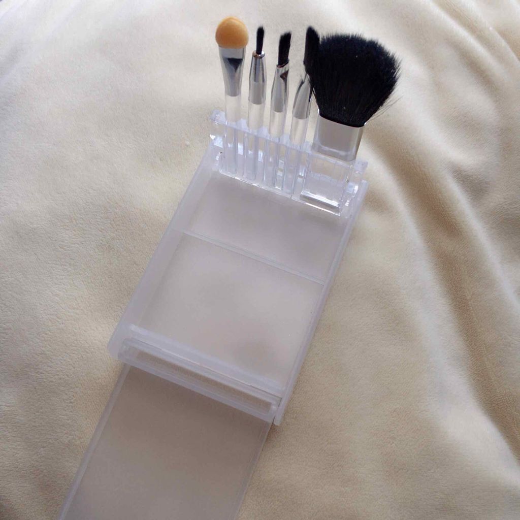 春姫化粧ブラシセット/DAISO/メイクブラシを使ったクチコミ（3枚目）