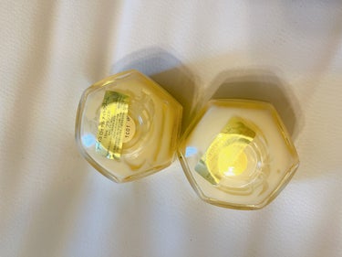 GUERLAIN アベイユ ロイヤル クリームのクチコミ「アベイユロイヤル　クリーム
アベイユロイヤル　ナイトクリーム

いずれも数年前のアドベントカレ.....」（2枚目）