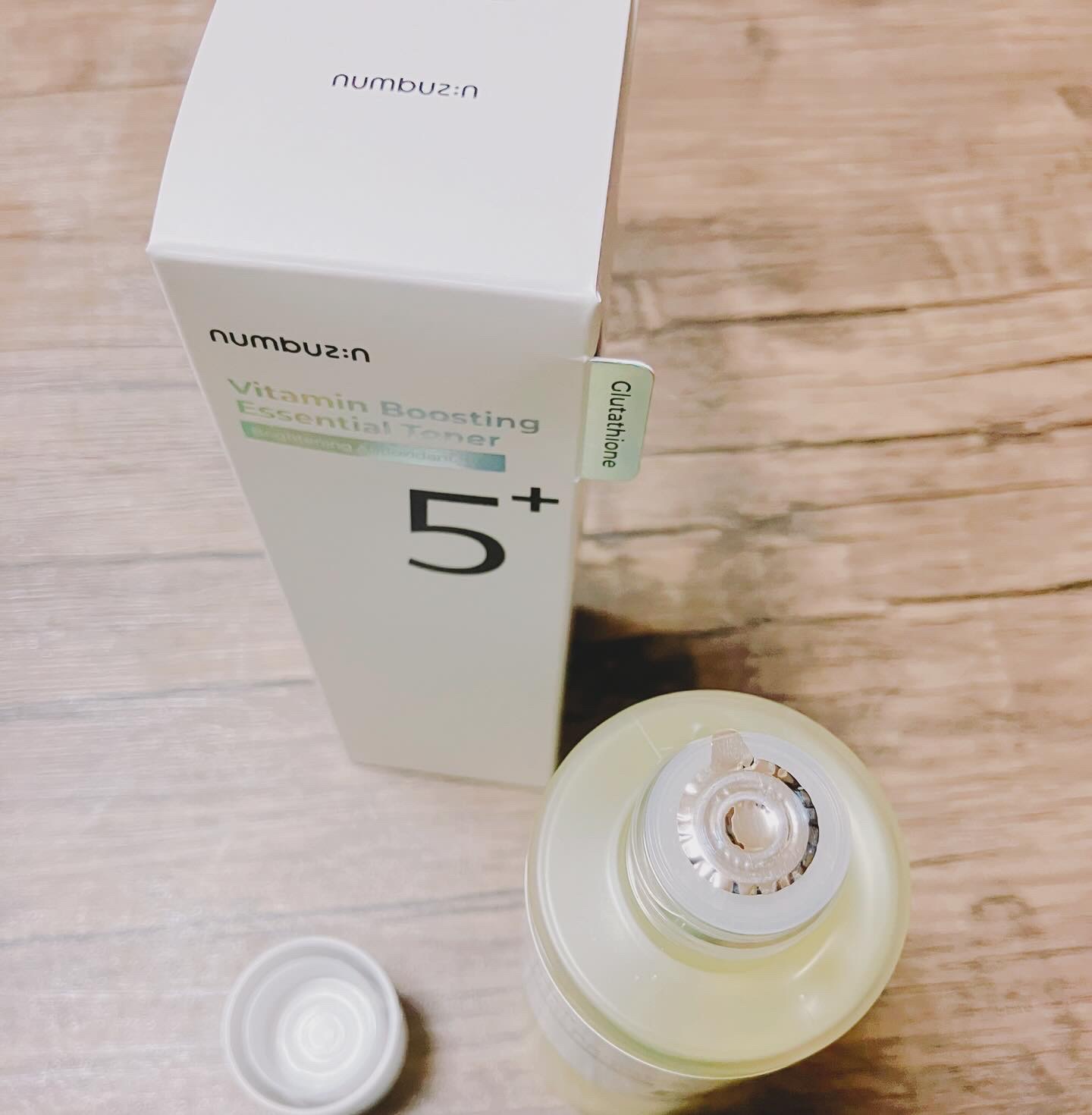 5番 白玉グルタチオンCエッセンシャルトナー/numbuzin/化粧水を使ったクチコミ（2枚目）