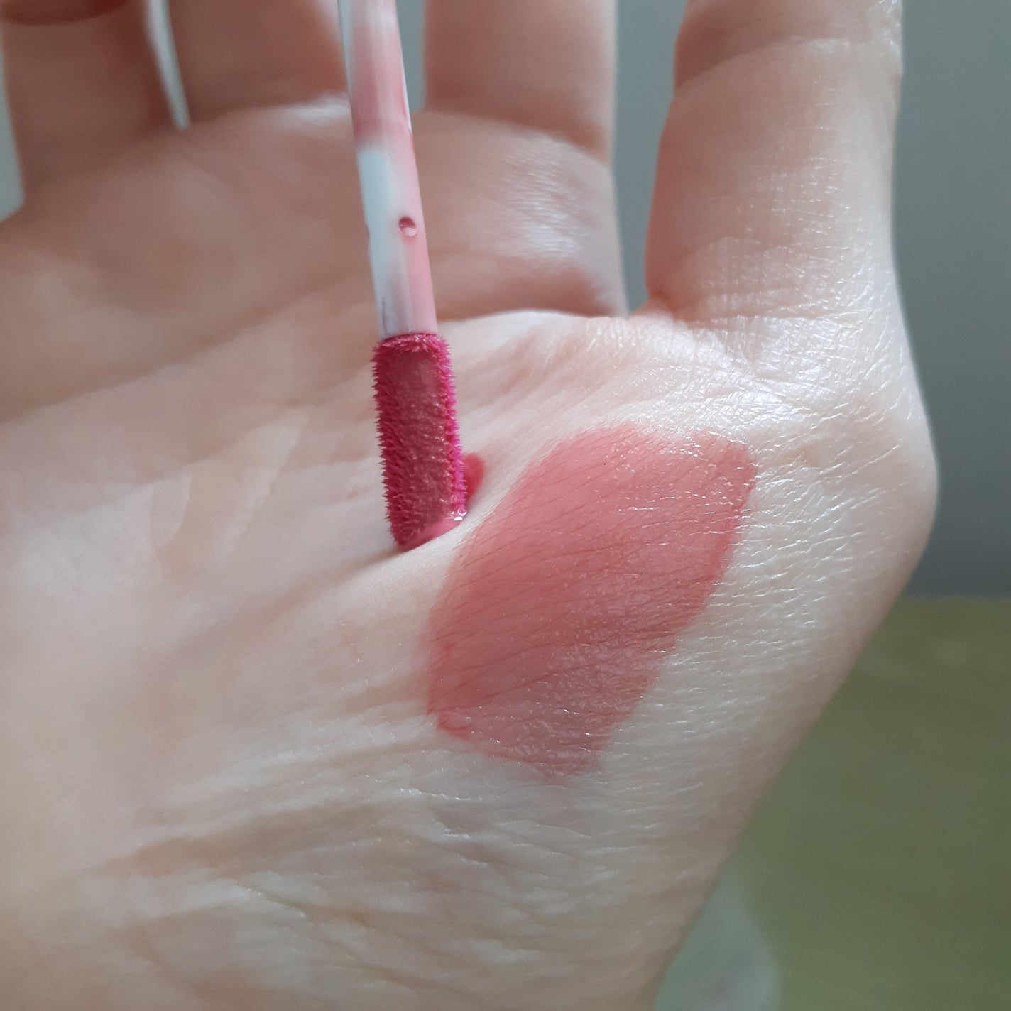 ウォータリーティントリップ/CEZANNE/リップティントを使ったクチコミ(3枚目)