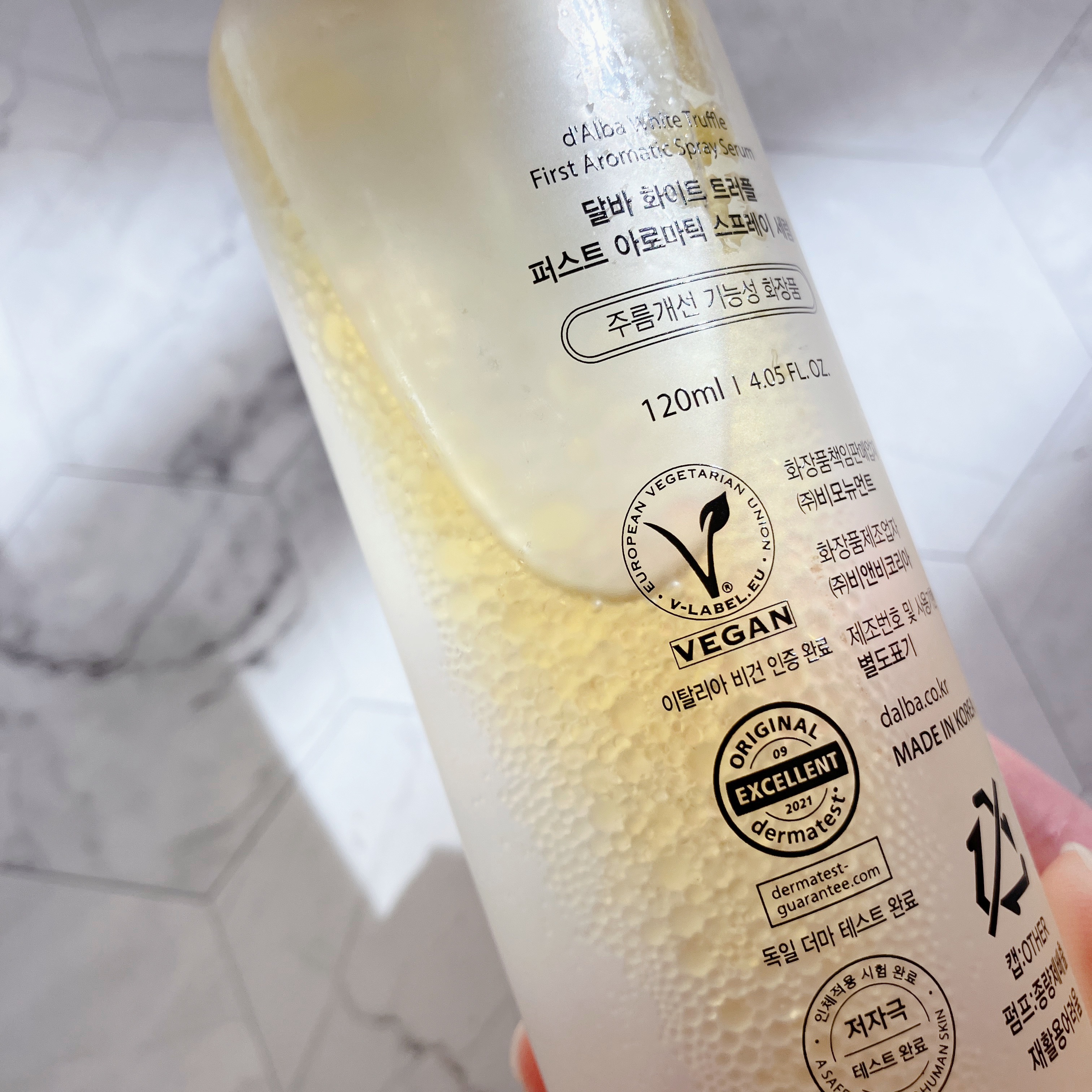 ホワイトトリュフファーストアロマティックスプレーセラム/ダルバ/ミスト状化粧水を使ったクチコミ（2枚目）