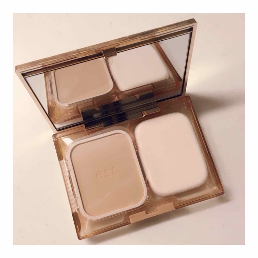 パウダーファンデーション シルキースムース/est/パウダーファンデーション by mau. ( ๑•﹃•๑ )