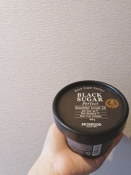 ブラックシュガー パーフェクト エッセンシャル スクラブ2X/SKINFOOD/洗い流すパック・マスクを使ったクチコミ(1枚目)