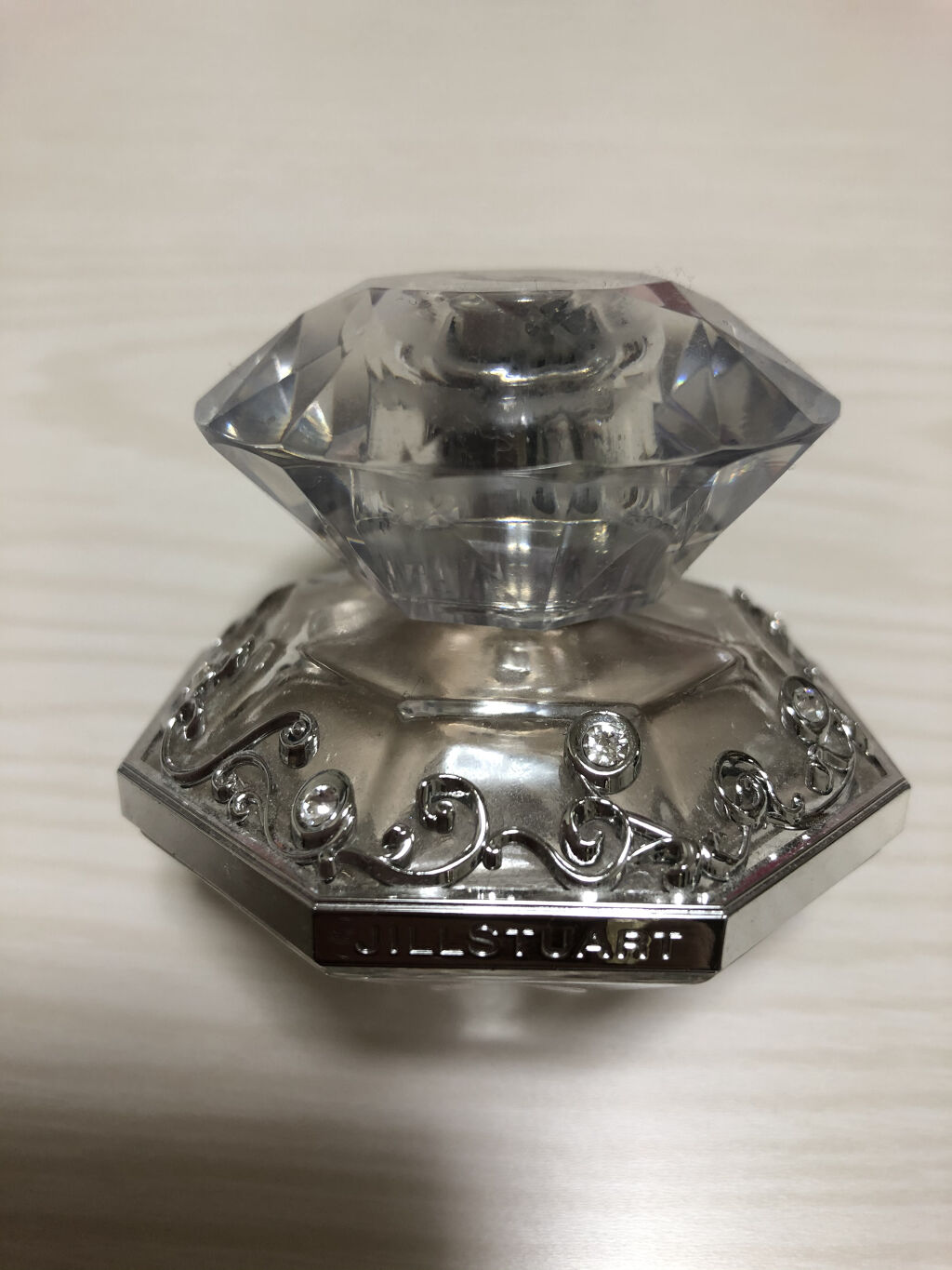 ジルバイ ジルスチュアート オードトワレ/JILL STUART/香水(レディース)を使ったクチコミ（1枚目）