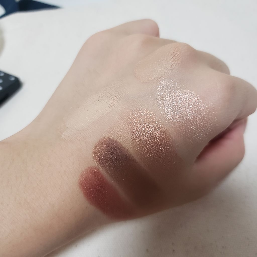 ミネラルクラッシィシャドー/エトヴォス/アイシャドウパレットを使ったクチコミ（2枚目）