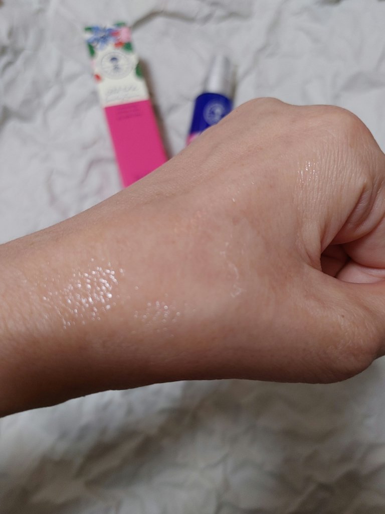 ワイルドローズビューティセラム/ニールズヤード レメディーズ/美容液を使ったクチコミ（3枚目）